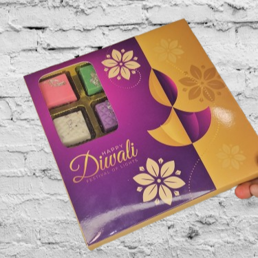 16 Cavity Premium Glossy Chocolate Box (Set of 25)