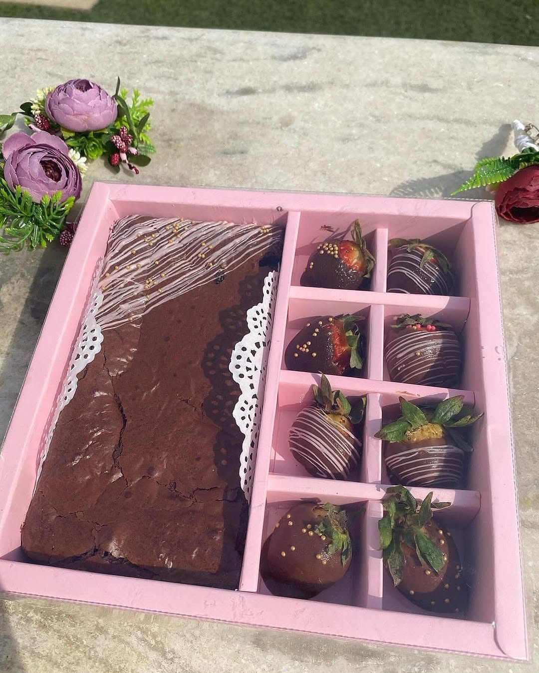 8+1 Multi-Purpose Hamper Box | Fits 8 Chocolates & 1 Bar | Festive & Gifting Packaging (Set of 10)