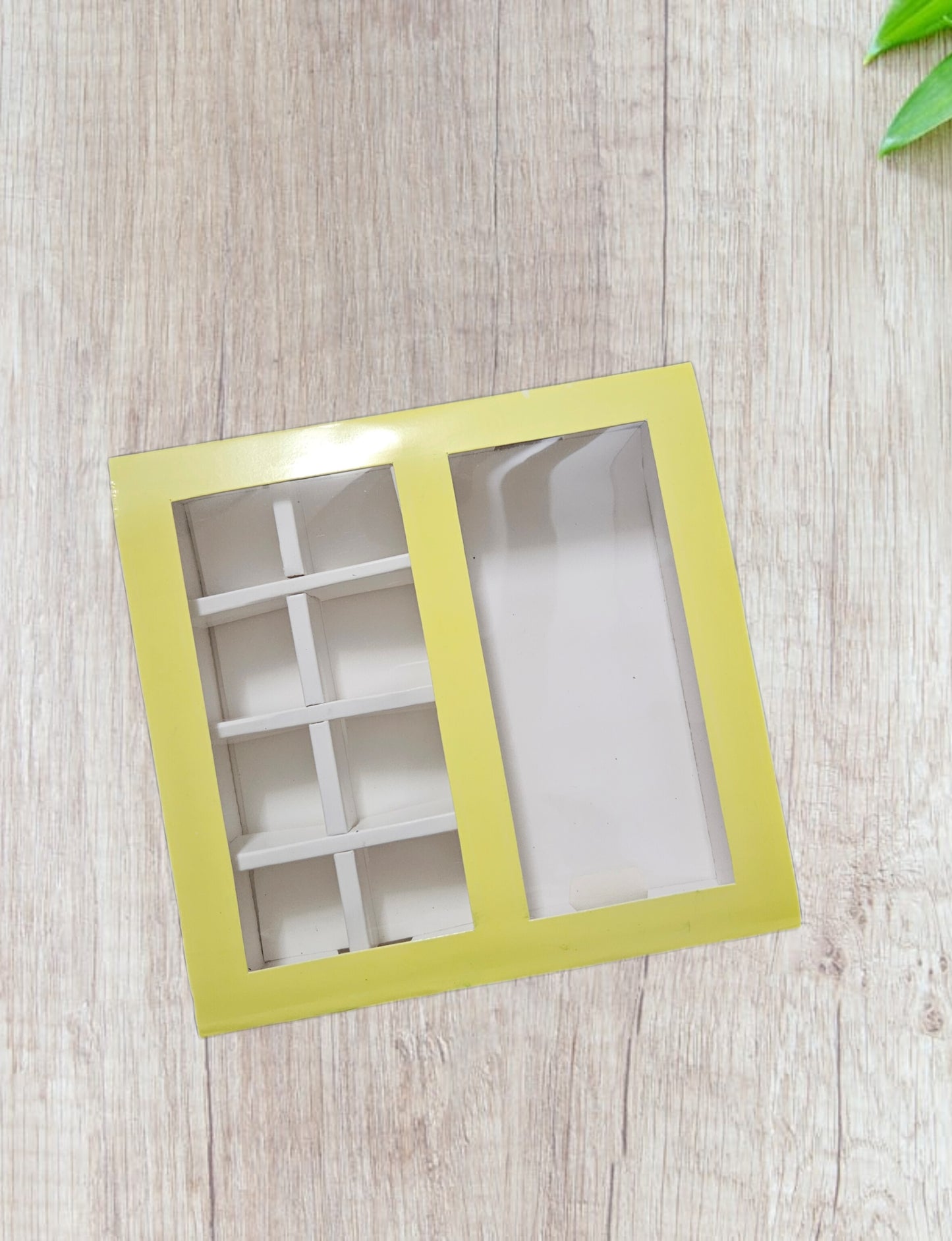 8 Chocolate + Bar Hamper Box (Set of 10)