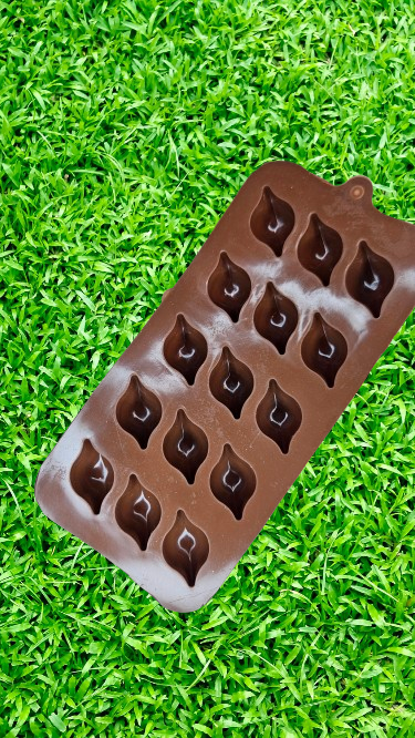 Galaxy Theme Silicon Chocolate Mould (6-8gm)