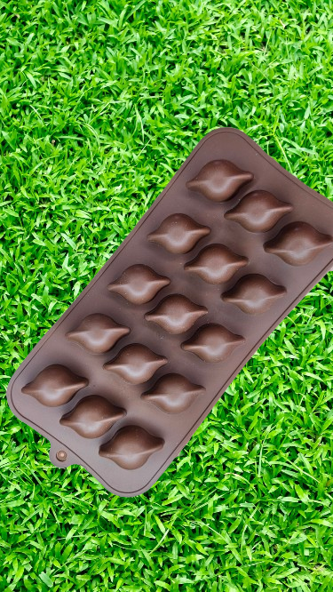 Galaxy Theme Silicon Chocolate Mould (6-8gm)