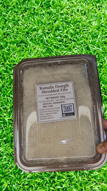kunafa chocolate bar, premium kunafa india,kunafa dough, kataifi dough, kanafeh pastry, kunafa dessert base, crispy kunafa dough, kadaif dough, pastry threads
