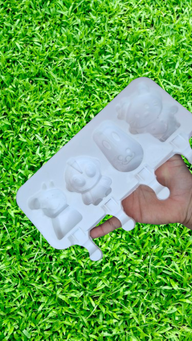 Cartoon Shape Cakesickle Silicon Mould | Birthday Special Cartoon Silicon Icecream Mould