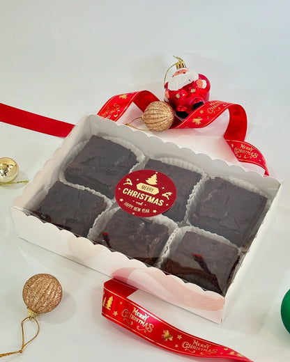 6 Brownie Boxes With Transparent Lid (White colour only) Pack of 10 (9*6*2 inches)