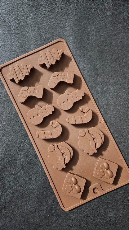 12 Cav Christmas Silicone Mould Santa Clause Christmas Tree Snowman Candy Cane Gift for Chocolate Candy Jellies, Candies, Ice Cubes, Wax Melts, Soaps, Candles