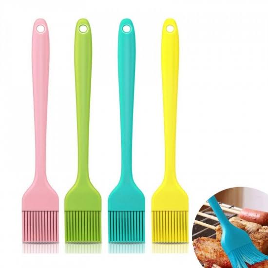 Medium Size Silicon Brush BPA-free and heat resistant up to 446⁰F